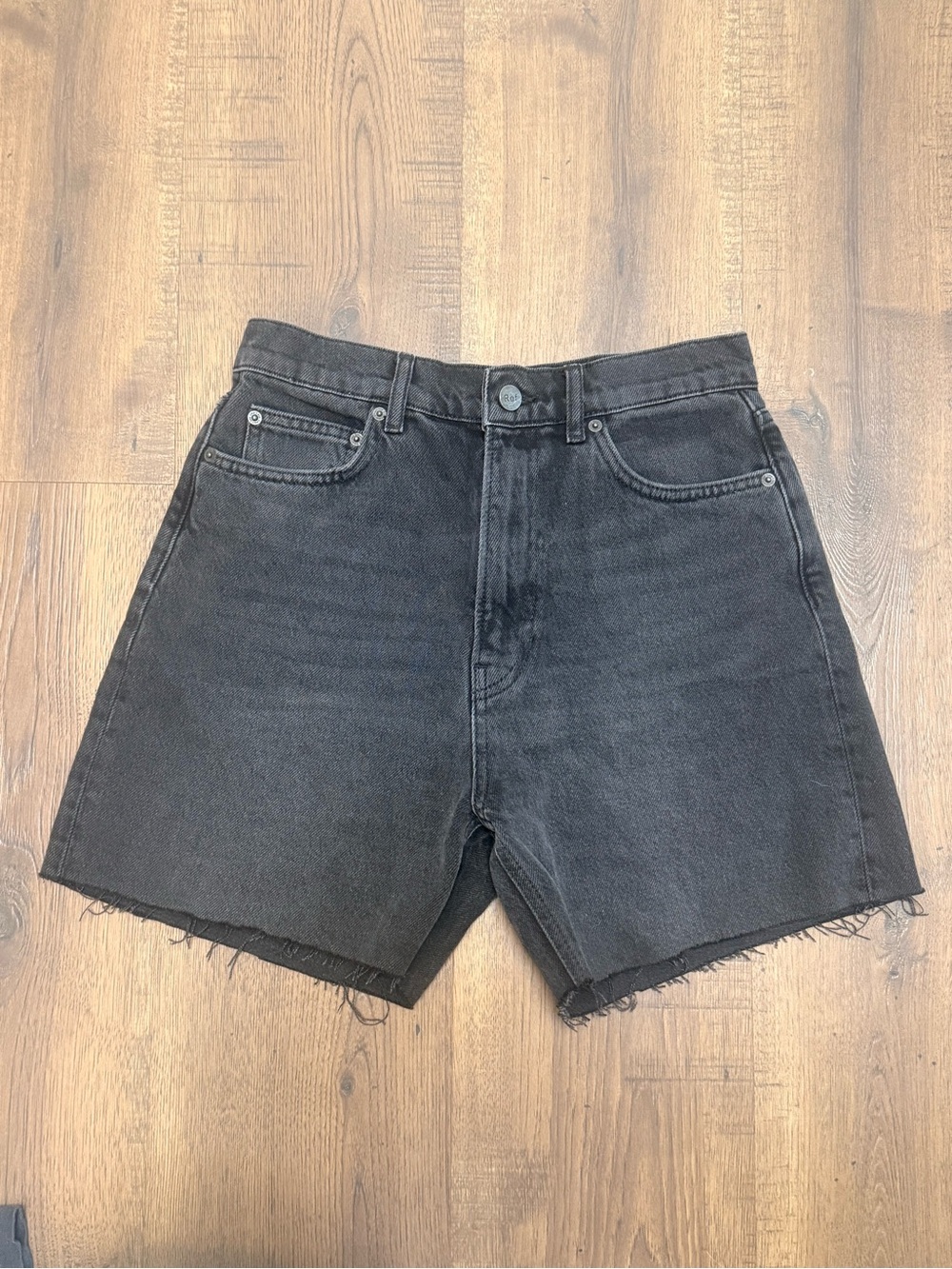 Reformation Jeans Sammie High Rise Relaxed Jean Denim Shorts in Black size 26